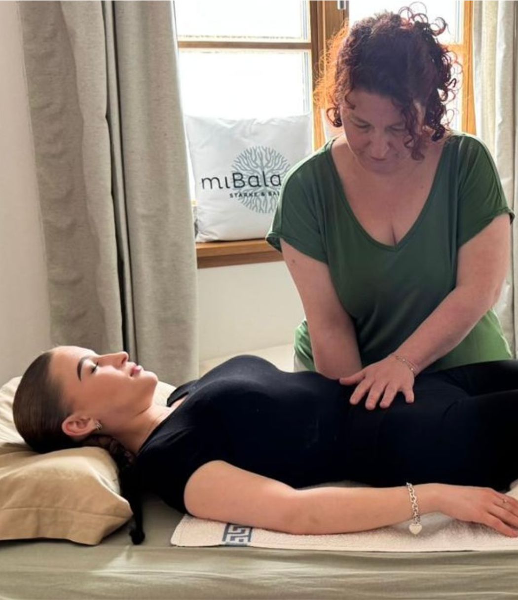 Craniosacral-Therapie Sitzung bei miCranio-Alex